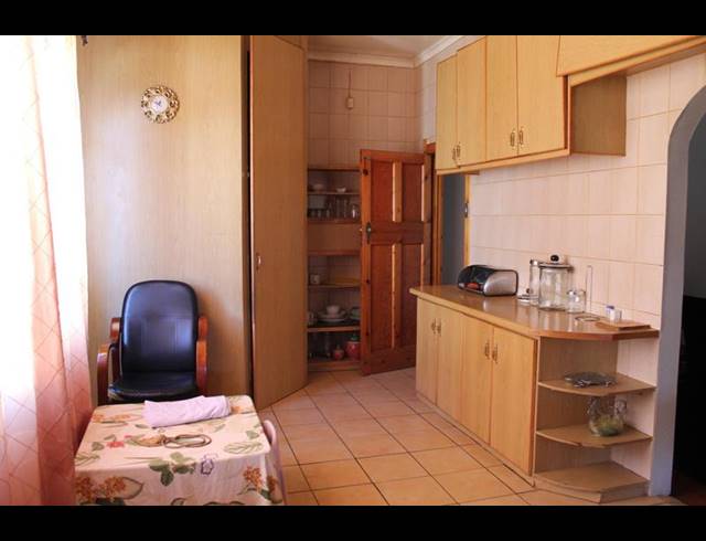 4 BEDROOM HOUSE FOR SALE IN KENSINGTON